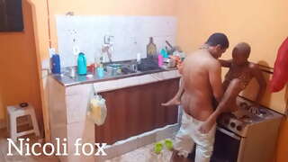 من رفتم به طبخ برای غول های نفت و... تقریبا به همسایه