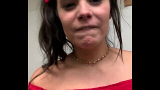 R. Baiser Par TEEN Babe Violet Starr Sur Instagram Pour Son Ex petit Ami