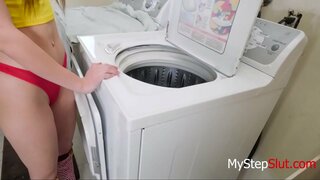 Youn Nan Kèk Travay Lap Fè A Se Pou Papa M &#039; Fuck